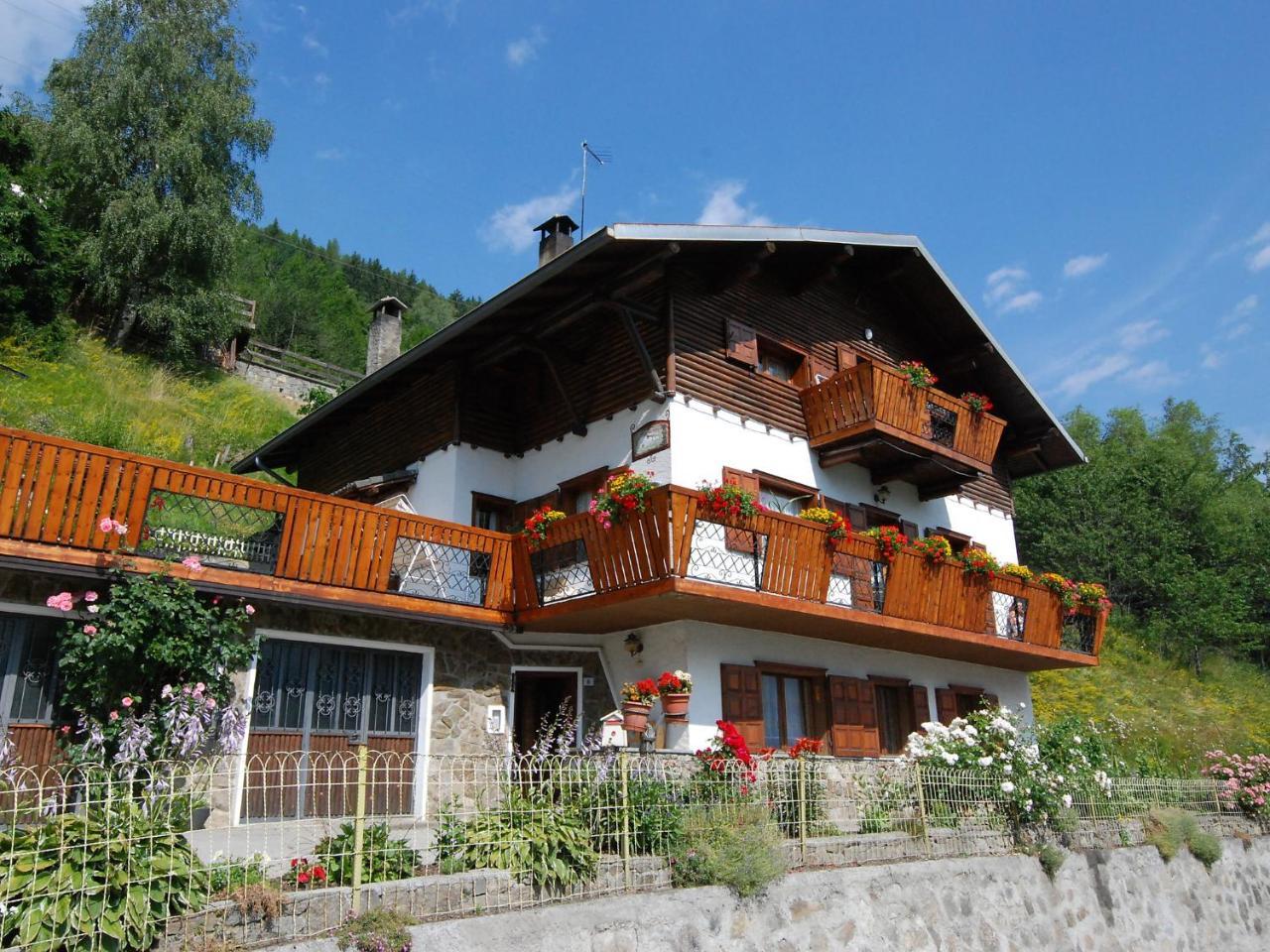 Apartment Santa Lucia-1 By Interhome Valdisotto Luaran gambar
